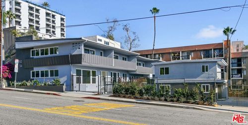 9-954 N San Vicente Blvd, West Hollywood, CA, 90069-3832 | Card Image