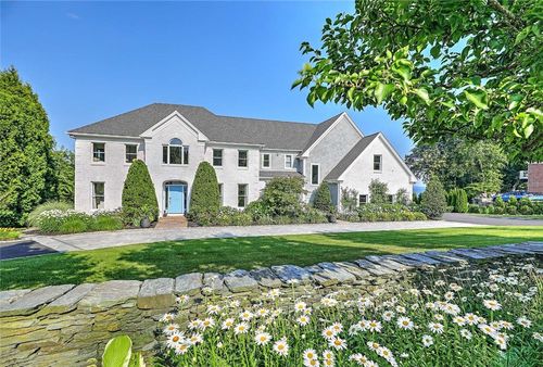 105 Heidi Dr, Portsmouth, RI, 02871-3509 | Card Image