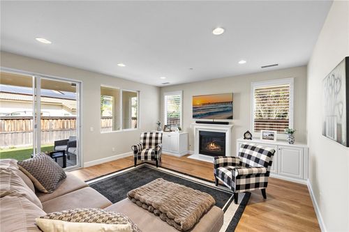 11514 Elderberry Ln, Corona, CA, 92883-4717 | Card Image