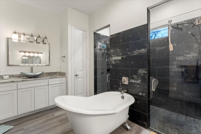 1800 Mason Ln, House other with 3 bedrooms, 3 bathrooms and null parking in Tool TX | Image 25