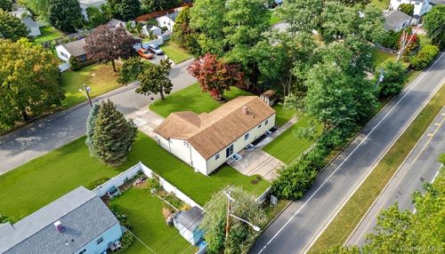 87 Bellwood Ave, South Setauket, NY, 11720-1140 | Card Image