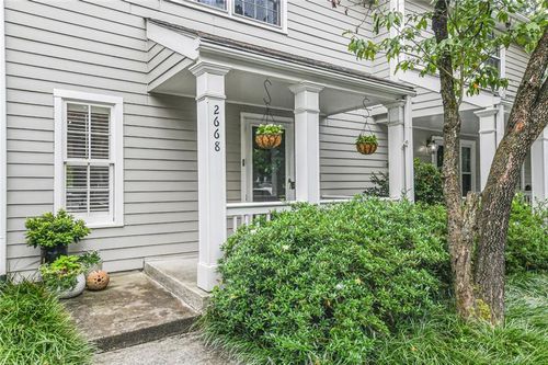 2668 Farmstead Rd Se, Smyrna, GA, 30080-2618 | Card Image