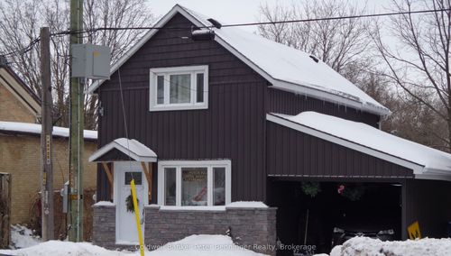 523 Mill St, Neustadt, ON, N0G2M0 | Card Image