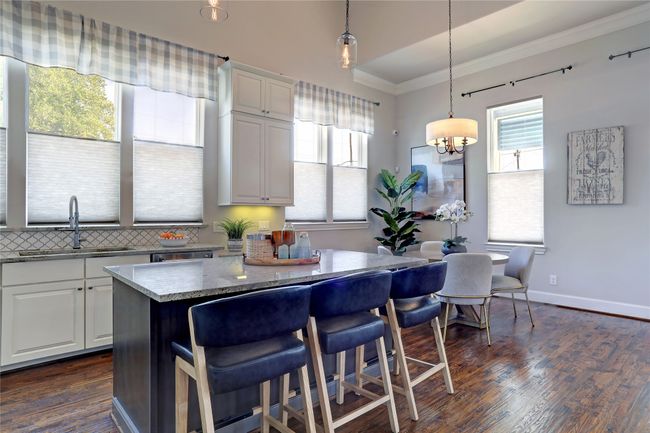 Let it be plenty of natural light, from everydirection. | Image 8