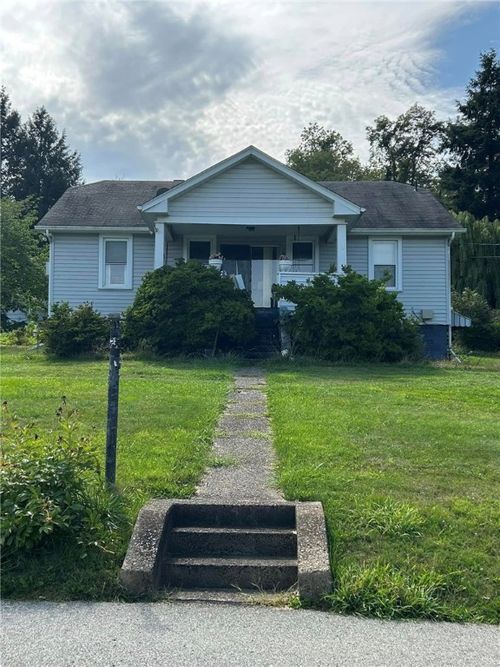 953 Cherry St, Greenock, PA, 15047-1109 | Card Image