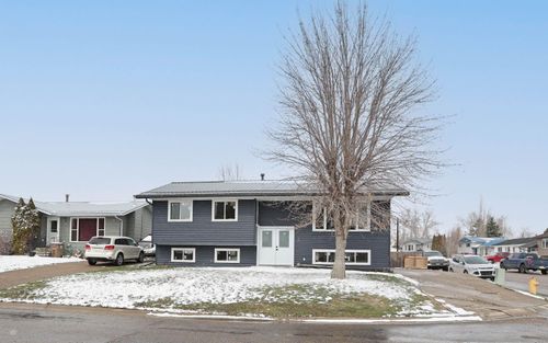 3 Lake Newell Bay E, Brooks, AB, T1R0L6 | Card Image