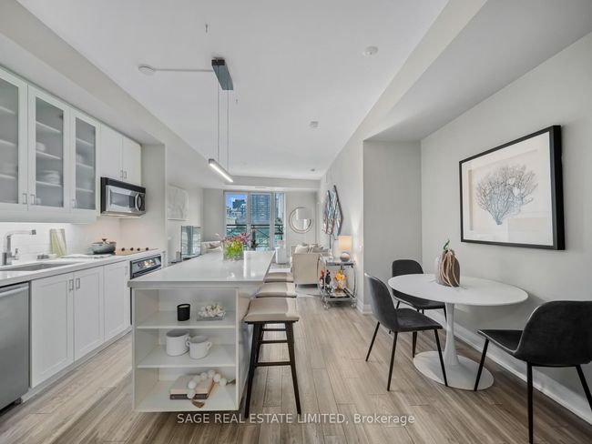 507 - 20 Scrivener Sq, Condo with 2 bedrooms, 2 bathrooms and null parking in Toronto ON | Image 5