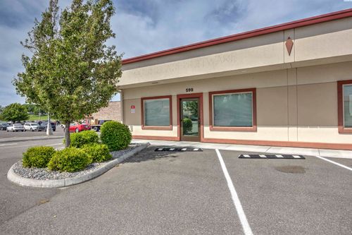 p599-585 Stevens Dr, Richland, WA, 99352-4182 | Card Image