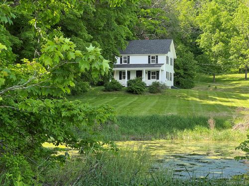 559 Shunpike, Millbrook, NY, 12545-5010 | Card Image