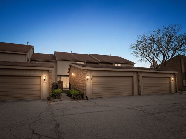 5271 Wright Way E, Condo with 3 bedrooms, 3 bathrooms and null parking in West Bloomfield MI | Image 5