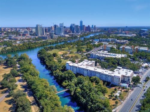 5031-1900 Barton Springs Rd, Austin, TX, 78704-1471 | Card Image