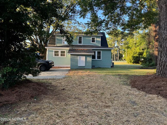 403 Main St, House other with 3 bedrooms, 3 bathrooms and null parking in Bayboro NC | Image 4
