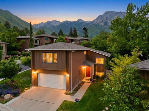 3674 E Oakrim Way, Salt Lake City, UT, 84109-3834 | Card Image
