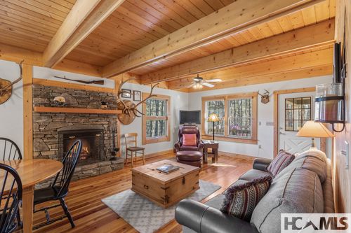 7330 Highway 107 S, Cashiers, NC, 28717-8527 | Card Image