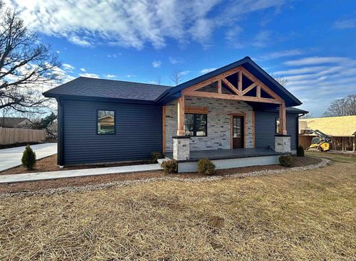 309 Se 1st St, Loogootee, IN, 47553-2006 | Card Image