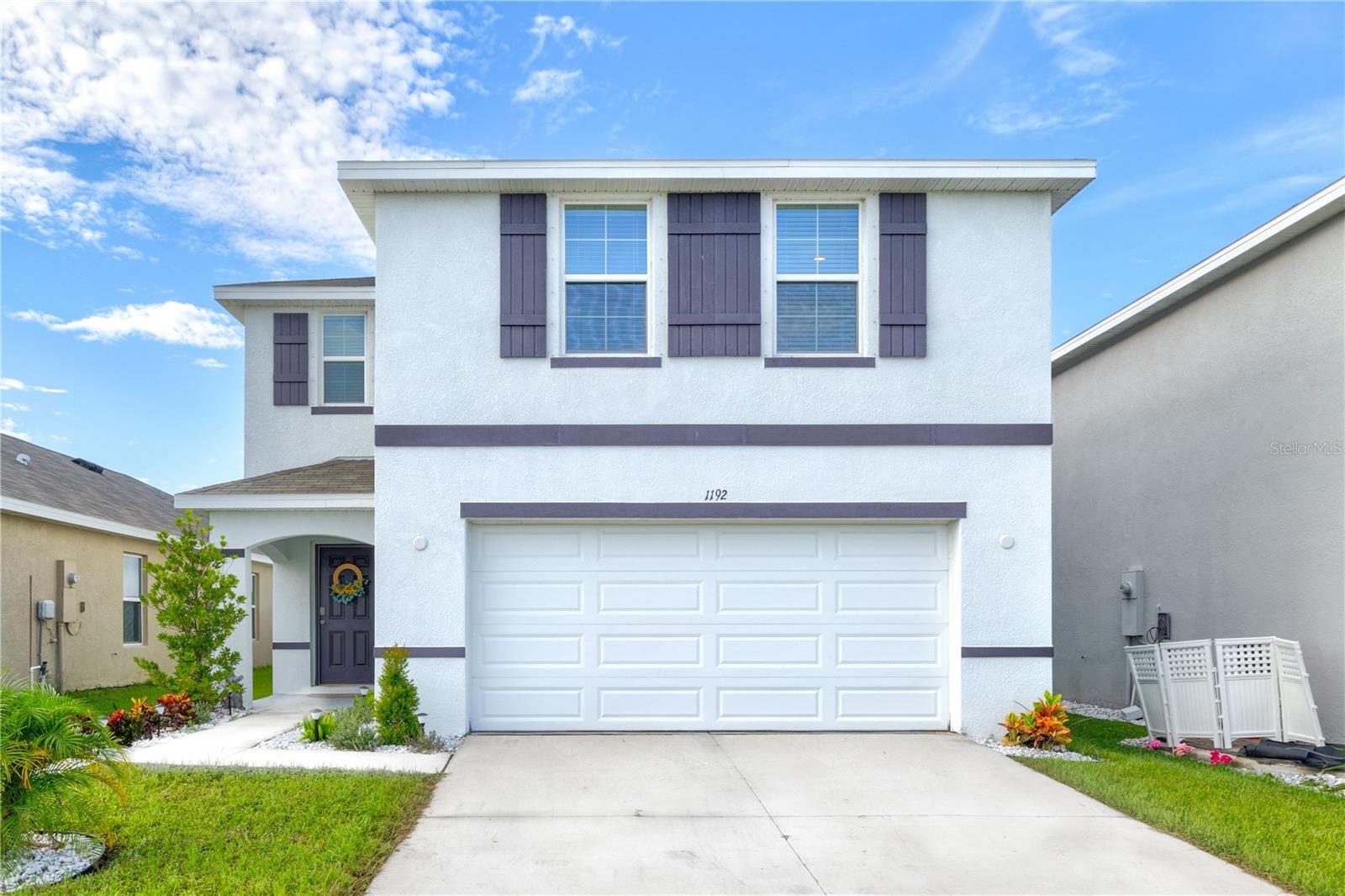 7th Ave, Ruskin, FL 33570