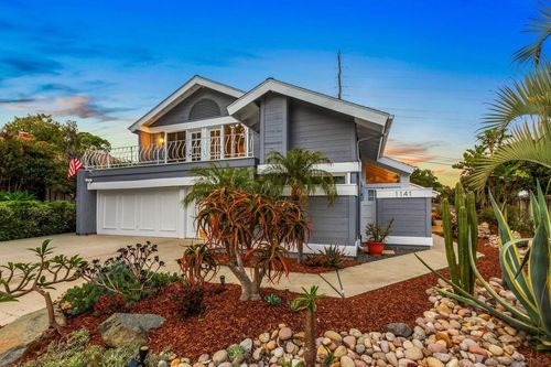 1141 Cerro Largo Dr, Solana Beach, CA, 92075-1713 | Card Image
