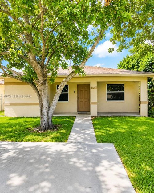 221 Ne 35th St, Oakland Park, FL, 33334-1113 | Card Image