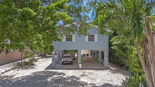 139 N Bay Harbor Dr, Key Largo, FL, 33037-2005 | Card Image