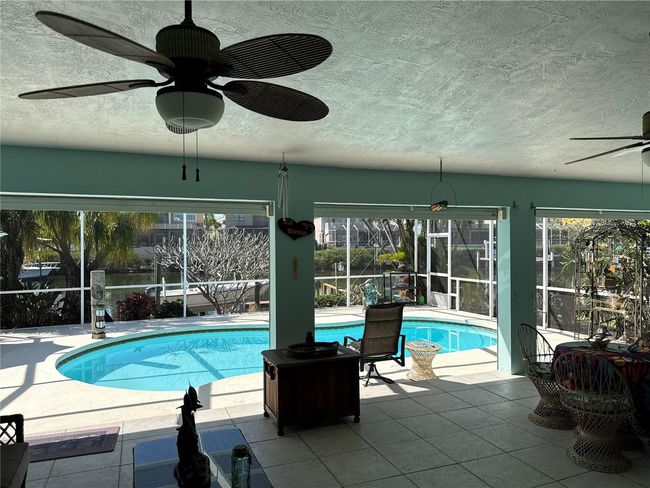 6319 Cocoa Ln, House other with 4 bedrooms, 2 bathrooms and null parking in APOLLO BEACH FL | Image 7