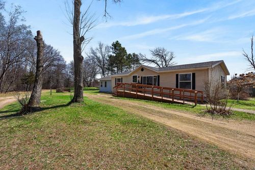 N7220 Neuhauser Rd, Pardeeville, WI, 53954-9365 | Card Image