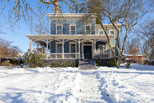 12 Hanscom Ave, Poughkeepsie, NY, 12601-4648 | Card Image