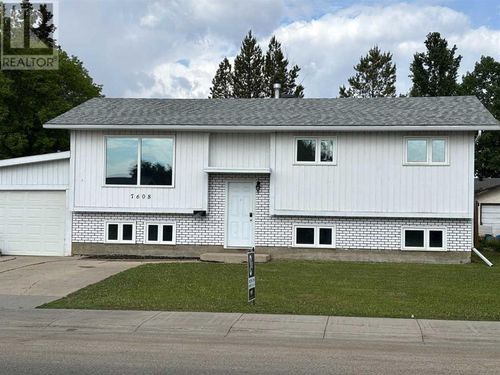 7608 Poplar Dr, Grande Prairie, AB, T8V4T8 | Card Image