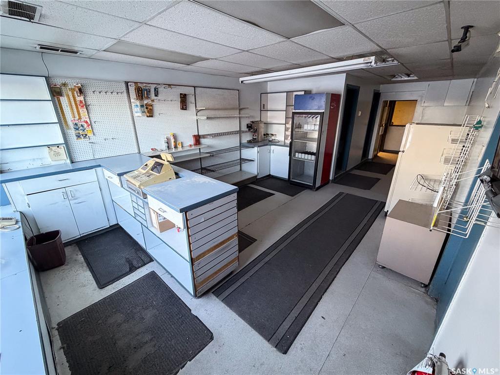 Commercial Sale in Shaunavon 5