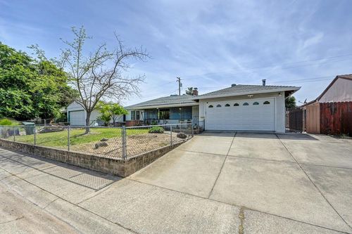 6409 Larry Way, North Highlands, CA, 95660 | Card Image