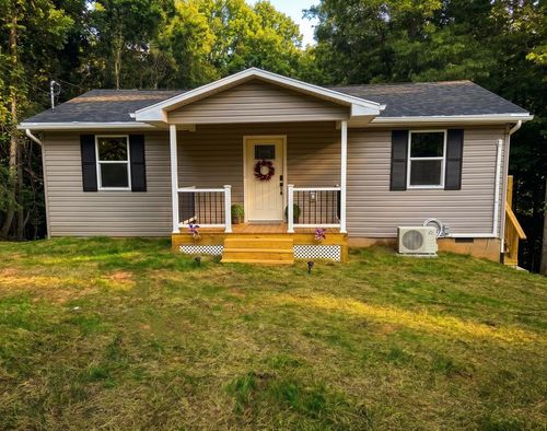 102 Holly St., Galax, VA, 24333 | Card Image
