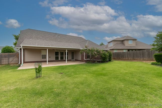 324 E 125 Th Pl S, House other with 4 bedrooms, 3 bathrooms and null parking in Jenks OK | Image 15