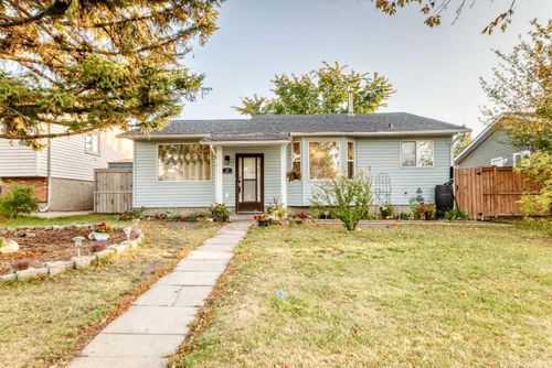 13 Brentwood Dr, Strathmore, AB, T1P1G1 | Card Image