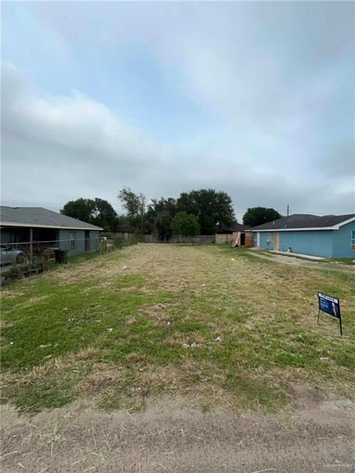 730 Hernandez Dr, Donna, TX, 78537-4402 | Card Image