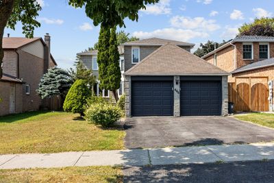 646 Foxwood Trail, House other with 4 bedrooms, 3 bathrooms and 4 parking in Pickering ON | Image 2