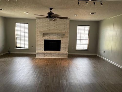 5160 Highland Dr, Marrero, LA, 70072-5010 | Card Image