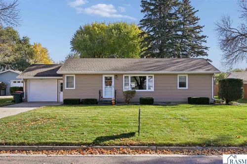 1003 N Renville St, Winthrop, MN, 55396-2426 | Card Image