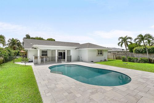 2242 Gabriel Ln, West Palm Beach, FL, 33406-5243 | Card Image