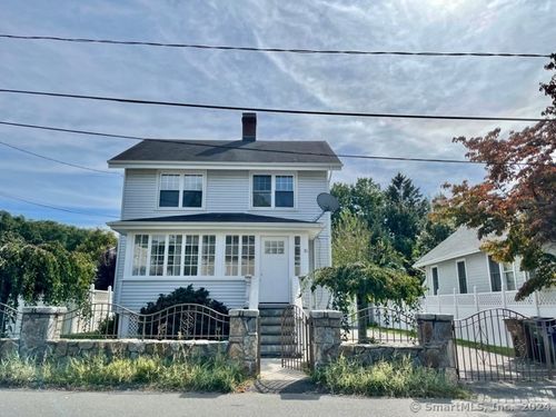 31 Faucett St, Stamford, CT, 06906-2009 | Card Image
