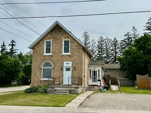 641 10th Ave, Hanover, ON, N4N2P6 | Card Image