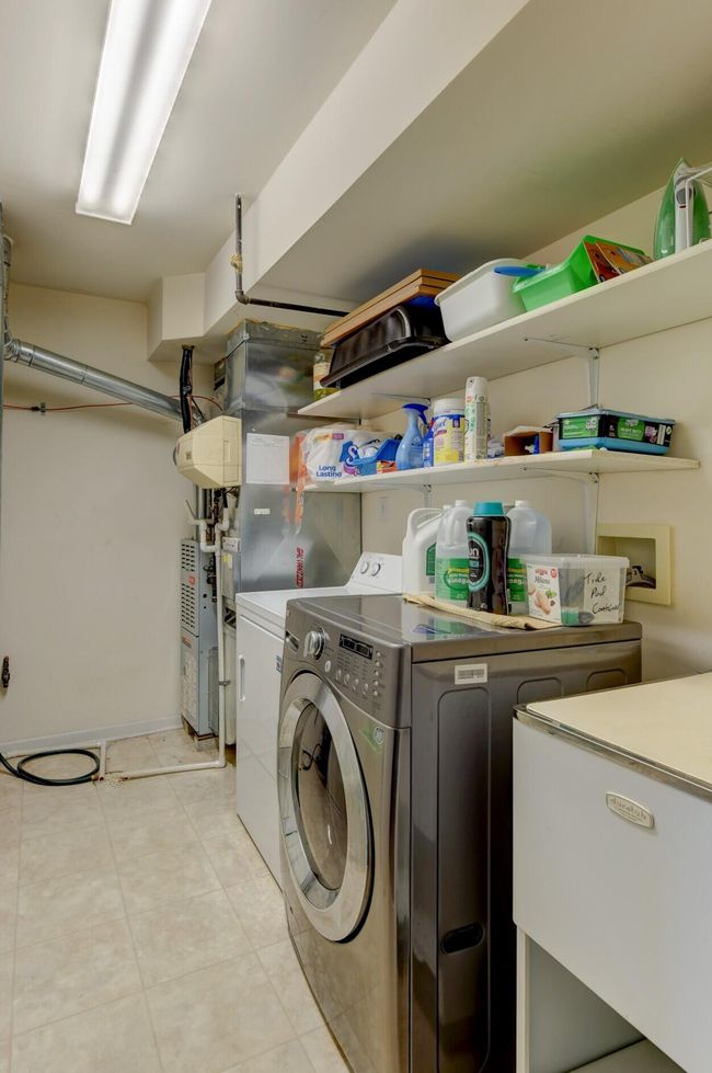 Laundry Room in Unit | Image 12