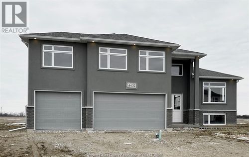 4432 Belmont Ave, Comber, ON, N0P1J0 | Card Image