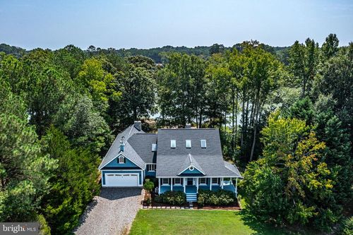 578 Twin Harbor Rd, Reedville, VA, 22539-3921 | Card Image
