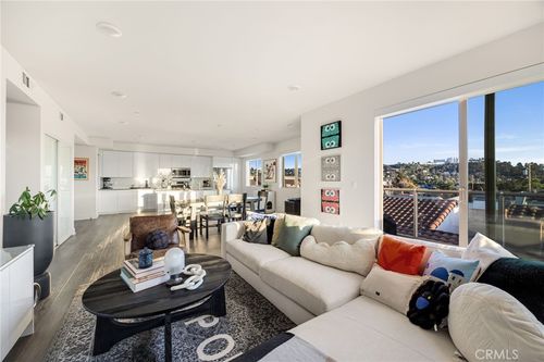 305-518 E Windsor, Glendale, CA, 91205 | Card Image