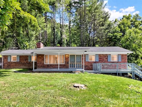 70 Iris Ln, Canton, NC, 28716-9683 | Card Image