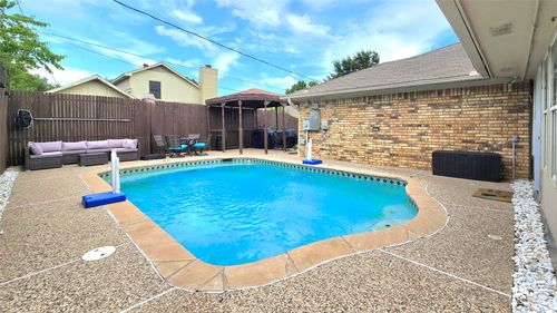 6301 Lotus Dr, Arlington, TX, 76001-7411 | Card Image