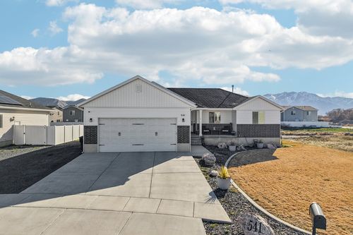 541 S 400 W, Tremonton, UT, 84337 | Card Image