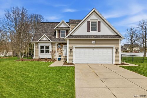 262 South Ln, Grand Island, NY, 14072-1391 | Card Image