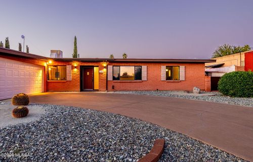 9343 E 30th Street, Tucson, AZ, 85710 | Card Image