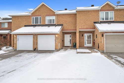 1679 Greywood Dr, Orléans, ON, K1C4W3 | Card Image