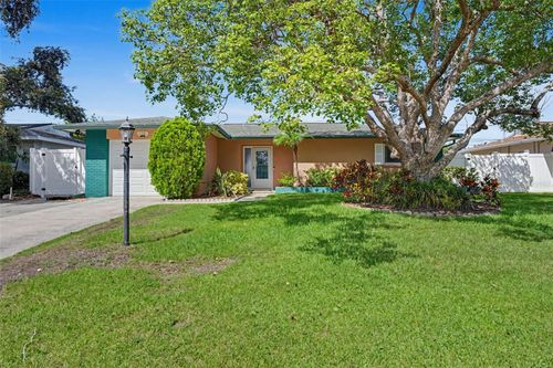 2061 Fair Oak Dr, CLEARWATER, FL, 33763-1303 | Card Image